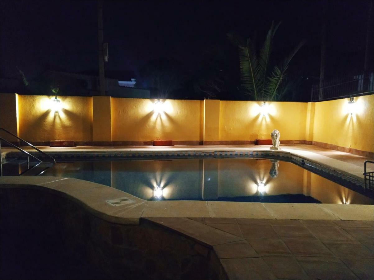 Villa La Jara El Puerto de Santa María Exterior foto